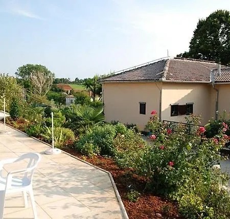 In With Terrace, Air Condition, Wifi, Washing Machine * Savudrija